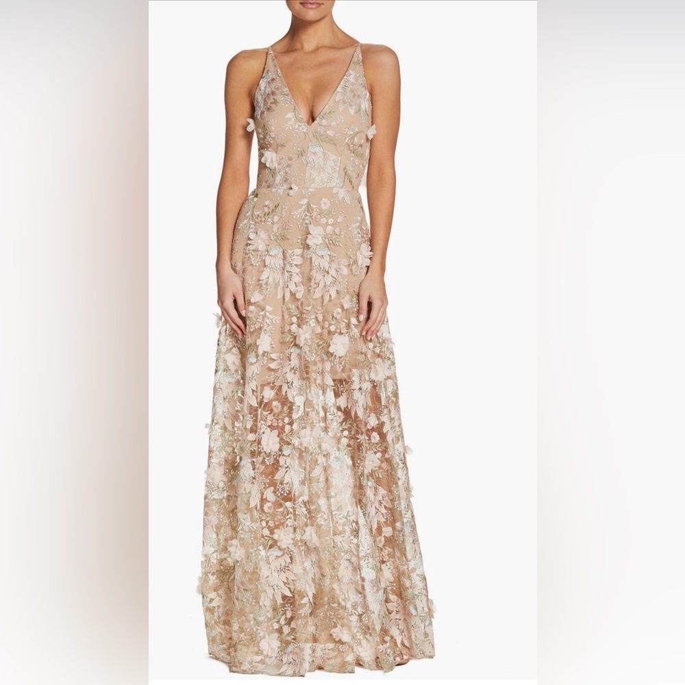 Dress The Population Sidney Deep V neck 3D Lace Gown